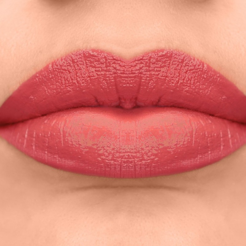 L A COLORS VELVET PLUSH CREAMY LIP COLOR