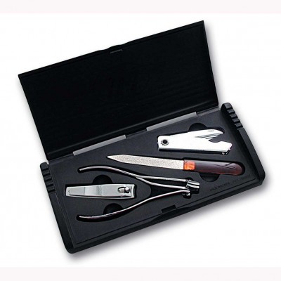 MANICURE SET DS-032A